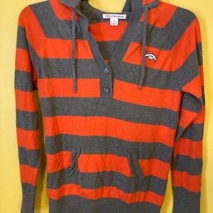 Woman’s cutter and buck Denver bronco sweater hoodie small